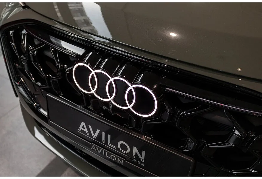 Audi Q5 L 2.0 40 TFSI S tronic quattro (272 л.с.) Зеленый в АВИЛОН. Слайд №17