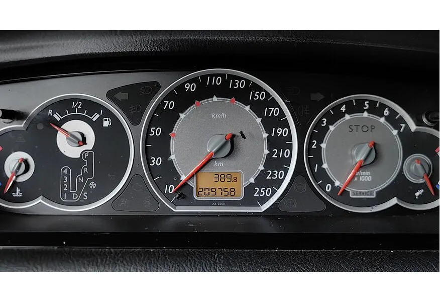 Citroen C5 2.0 AT (140 л.с.) Коричневый в АВИЛОН. Слайд №16