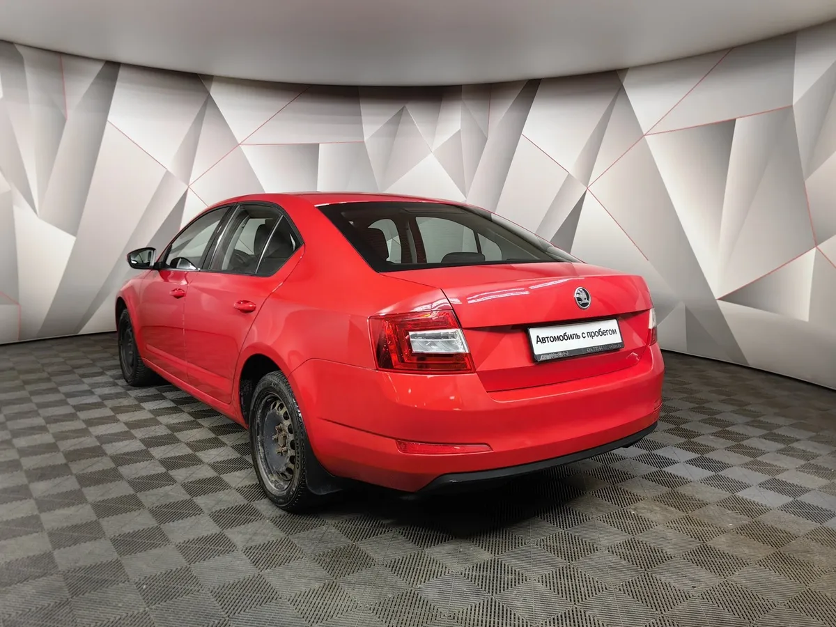 Skoda Octavia 1.6 MPI AT (110 л.с.) Красный в АВИЛОН. Слайд №4