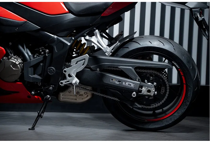 АВИЛОН - QJMOTOR SRK 800 RR 800 см³ (95 л.с.) 800 Красный - slide 9