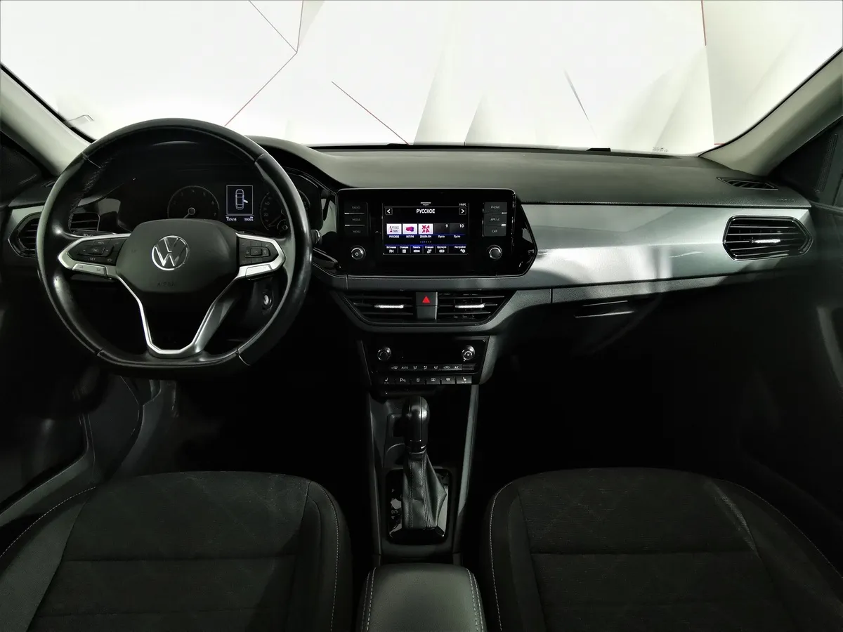 Volkswagen Polo 1.6 MPI AT (110 л.с.) Status Черный в АВИЛОН. Слайд №12