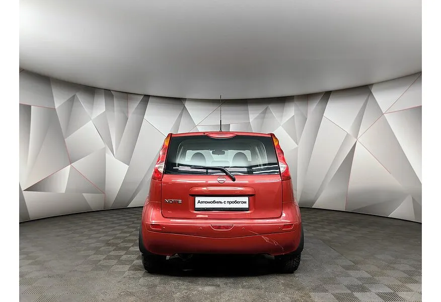 Nissan Note 1.6 AT (110 л.с.) Luxury Красный в АВИЛОН. Слайд №8 Nissan Note 1.6 AT (110 л.с.) Luxury Красный в АВИЛОН. Слайд №8
