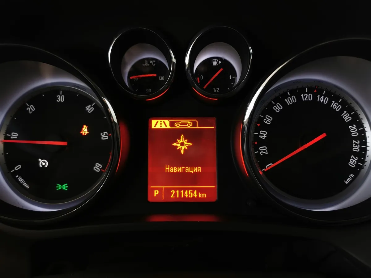 Opel Zafira 2.0 CDTI AT (165 л.с.) Коричневый в АВИЛОН. Слайд №15