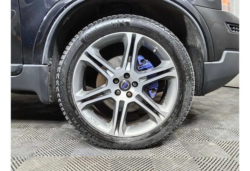 Volvo XC90 2.5 T5 Geartronic AWD (5 мест) (210 л.с.) Черный в АВИЛОН. Слайд №9