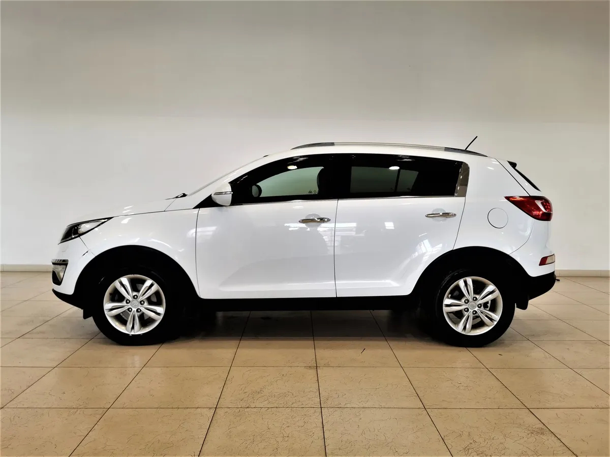 Kia Sportage 2.0 TD AT 4WD (136 л.с.) Белый в АВИЛОН. Слайд №5