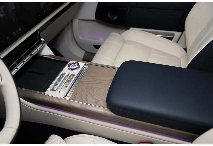 Zeekr 9X 2.0h AT 4WD (1177 л.с.) Max Черный в АВИЛОН. Слайд №6