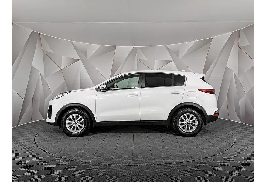 Kia Sportage 2.0 AT 2WD (150 л.с.) Classic Белый в АВИЛОН. Слайд №5