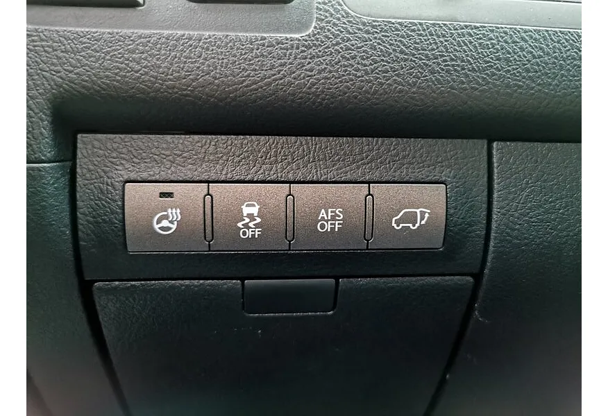 Lexus LX 570 AT (367 л.с.) Серый в АВИЛОН. Слайд №26