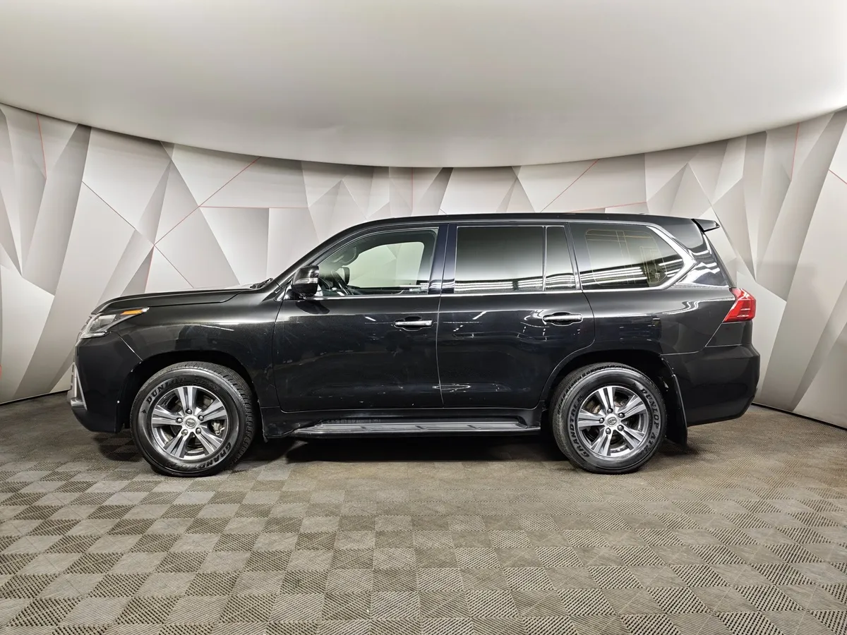 Lexus LX 450d AT (272 л.с.) Черный в АВИЛОН. Слайд №5