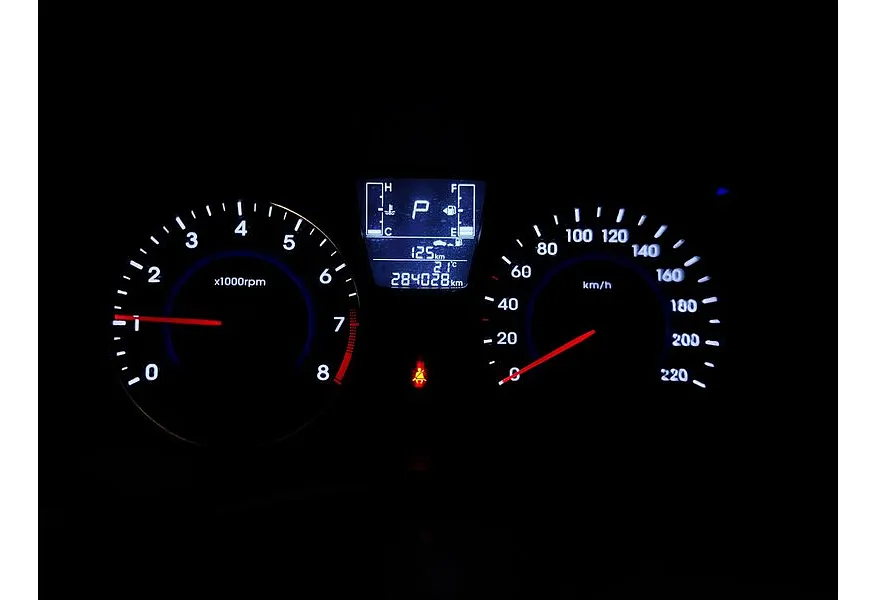 Hyundai Solaris 1.6 AT (123 л.с.) Comfort + Advanced + Winter Черный в АВИЛОН. Слайд №16