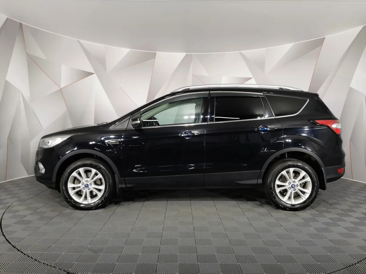 Ford Kuga 1.5 EcoBoost AT AWD (150 л.с.) Titanium Черный в АВИЛОН. Слайд №5