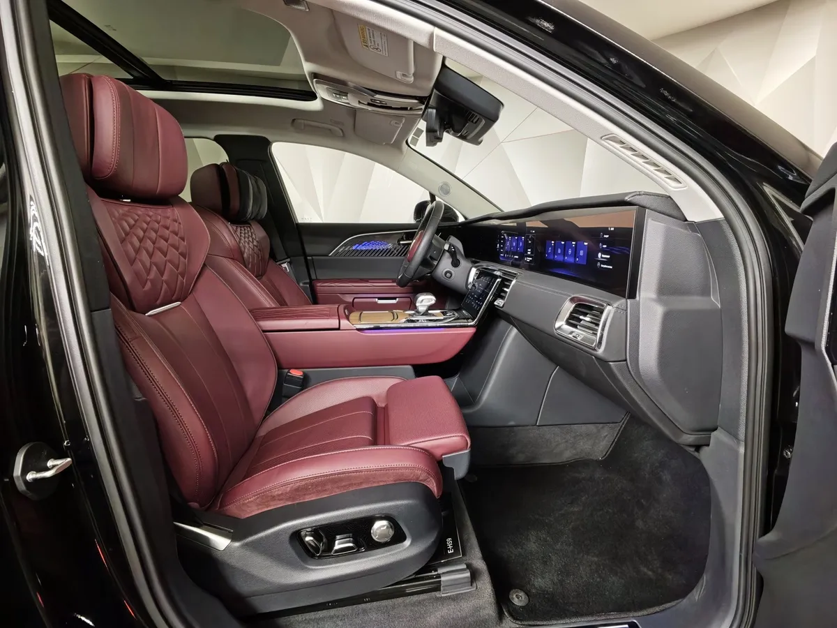 Hongqi E-HS9 AT 4WD (551 л.с.) 6 мест Делюкс Черный в АВИЛОН. Слайд №25