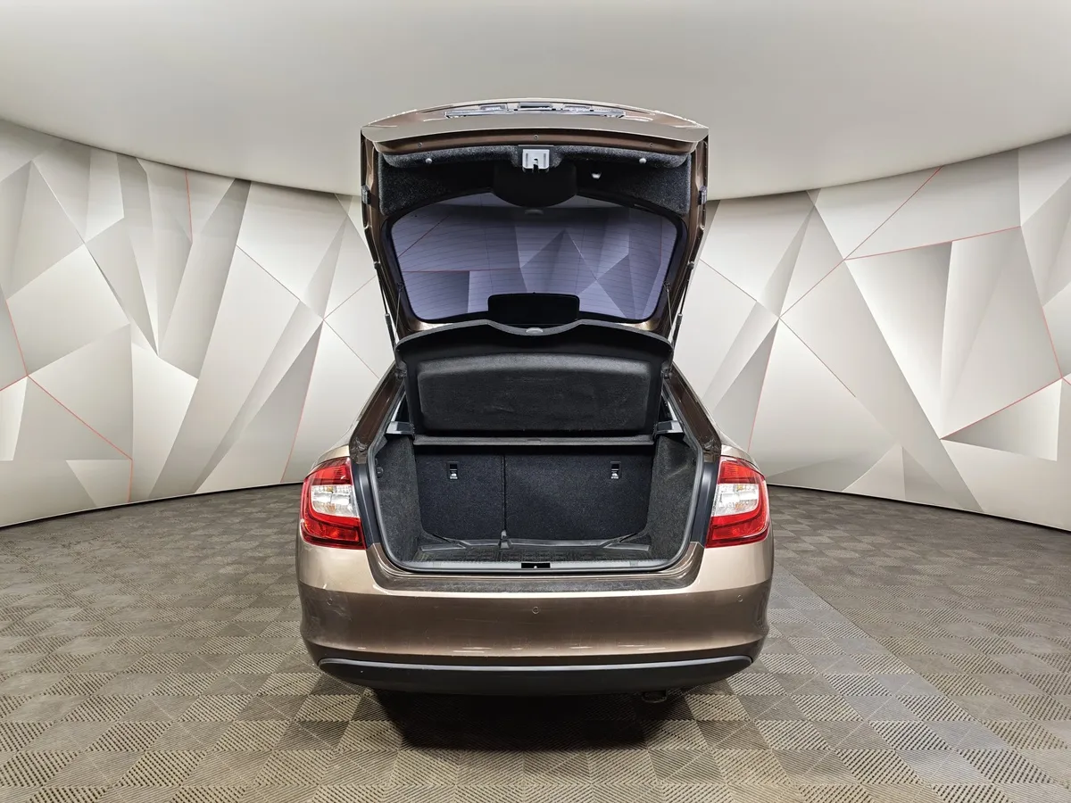 Skoda Rapid 1.6 AT (110 л.с.) Active Коричневый в АВИЛОН. Слайд №12