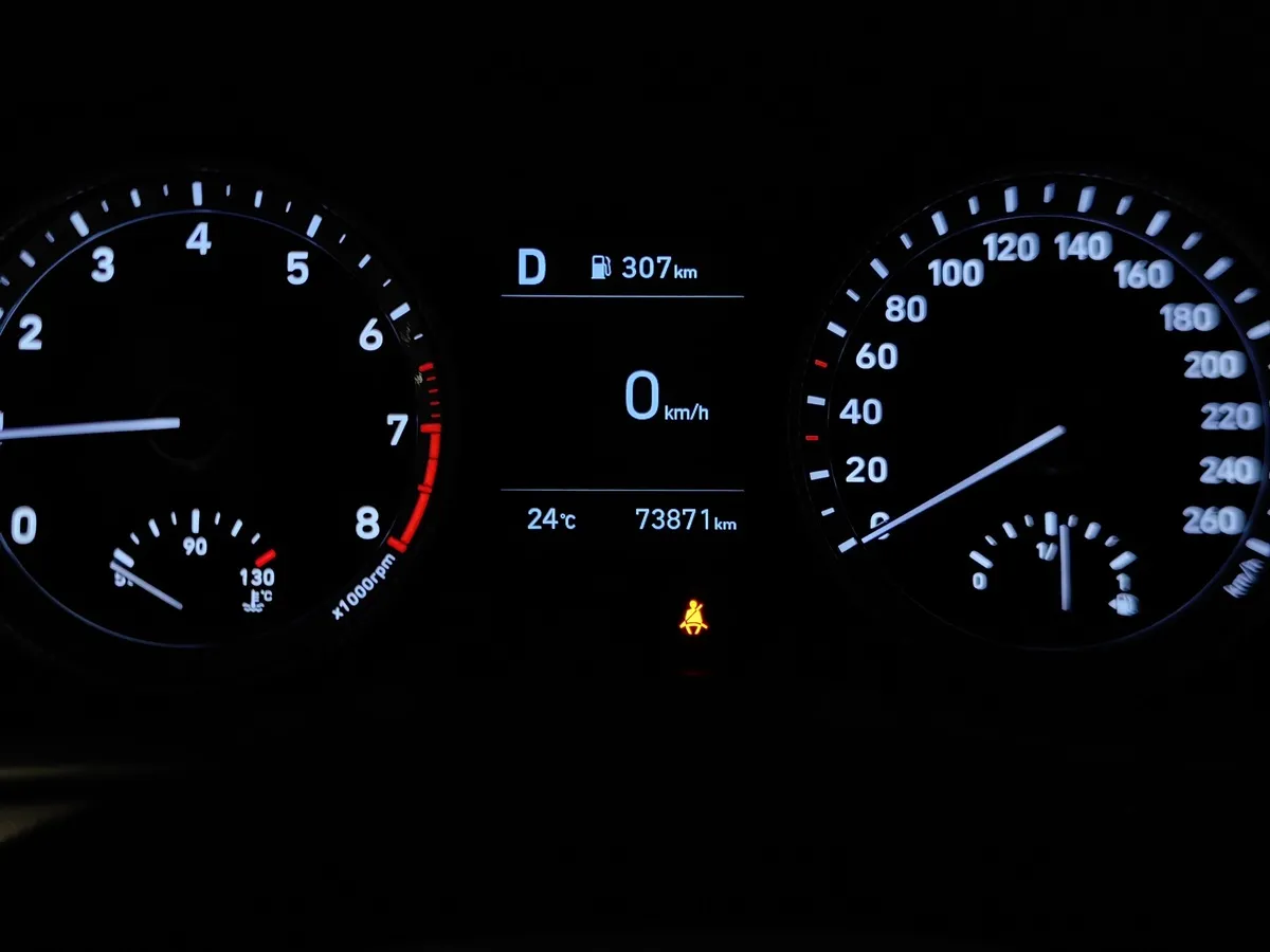 Hyundai Sonata 2.5 MPI (180 л.с.) Online Черный в АВИЛОН. Слайд №18