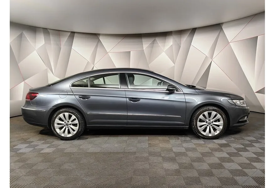 LIVE. Слайд №4