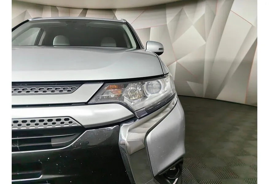 LIVE. Слайд №18