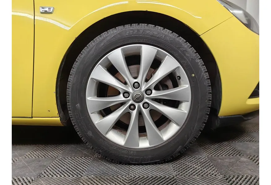 Opel Astra 1.6 Turbo AT (170 л.с.) Sport Желтый в АВИЛОН. Слайд №9 Opel Astra 1.6 Turbo AT (170 л.с.) Sport Желтый в АВИЛОН. Слайд №9