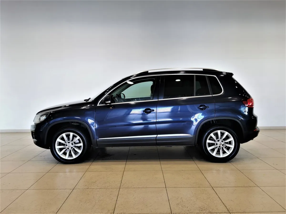 Volkswagen Tiguan 2.0 TSI 4Motion AT (170 л.с.) Sport & Style Синий в АВИЛОН. Слайд №5