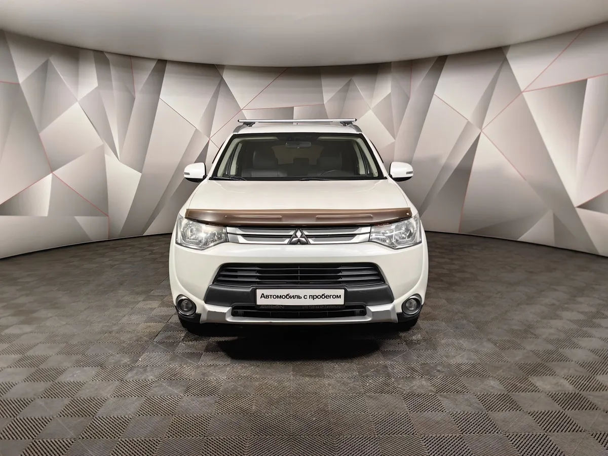 Mitsubishi Outlander 2.0 CVT 4WD (146 л.с.) Instyle E29 Белый в АВИЛОН. Слайд №7