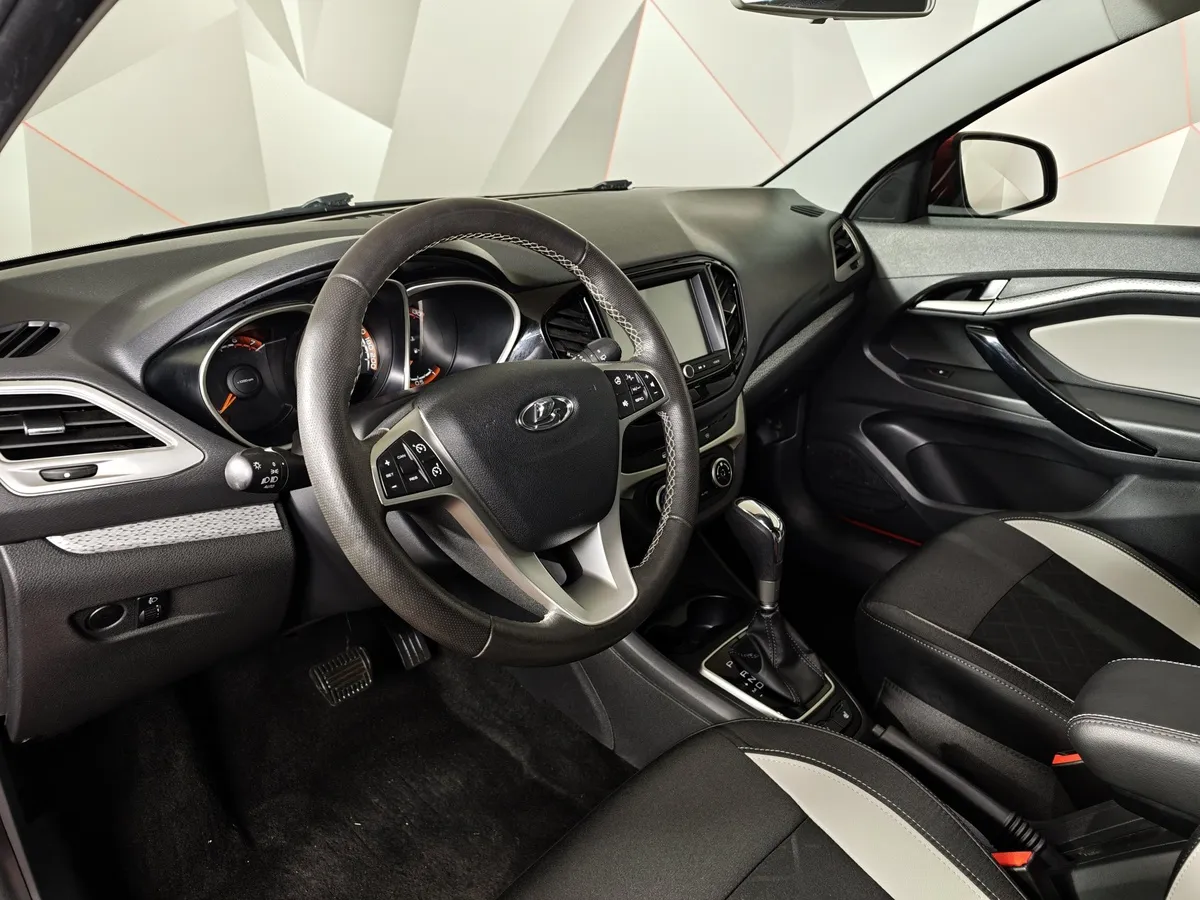 ВАЗ (Lada) Vesta 1.6 CVT (113 л.с.) Красный в АВИЛОН. Слайд №19