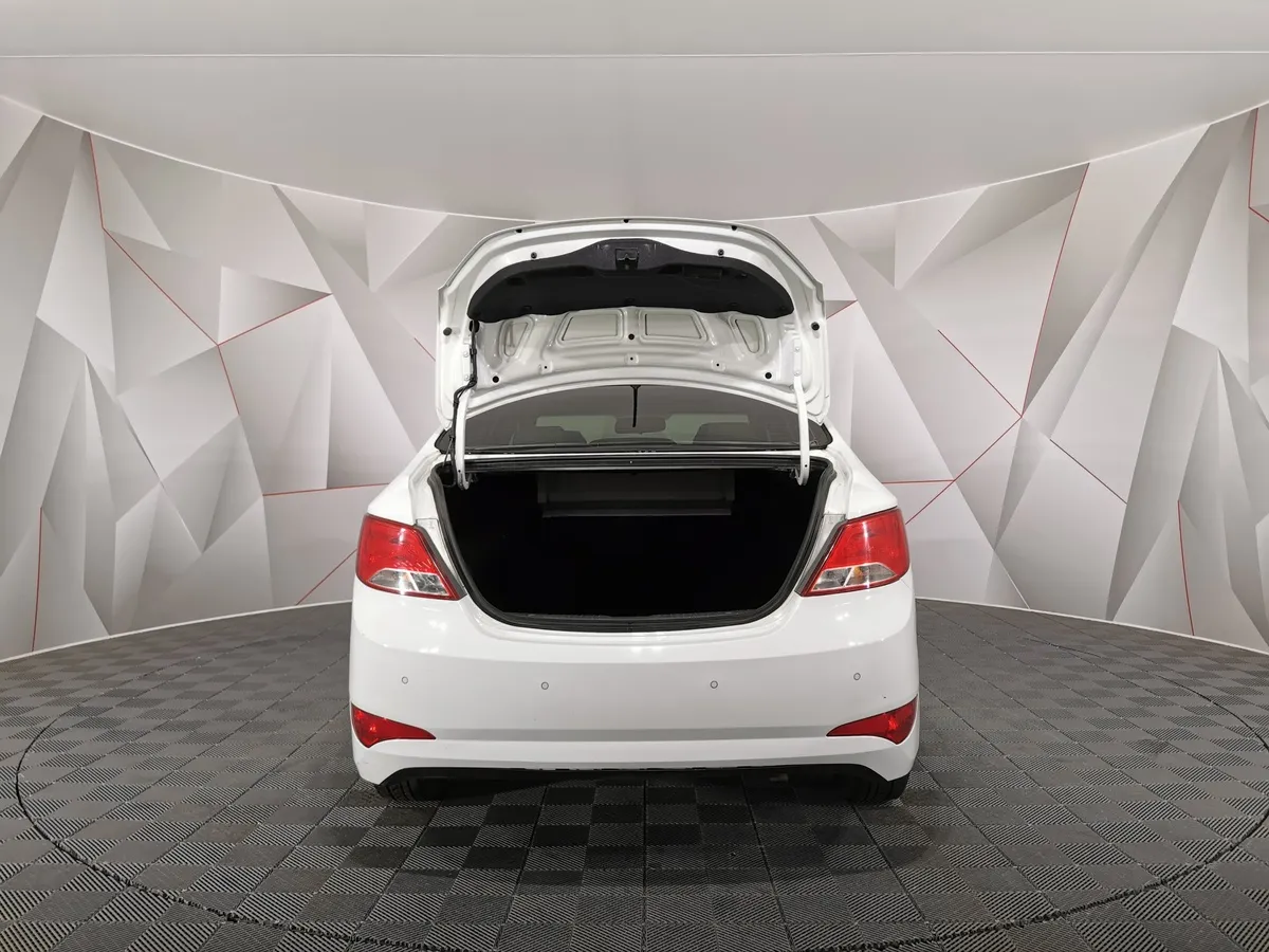 Hyundai Solaris 1.6 AT (123 л.с.) Optima Белый в АВИЛОН. Слайд №10
