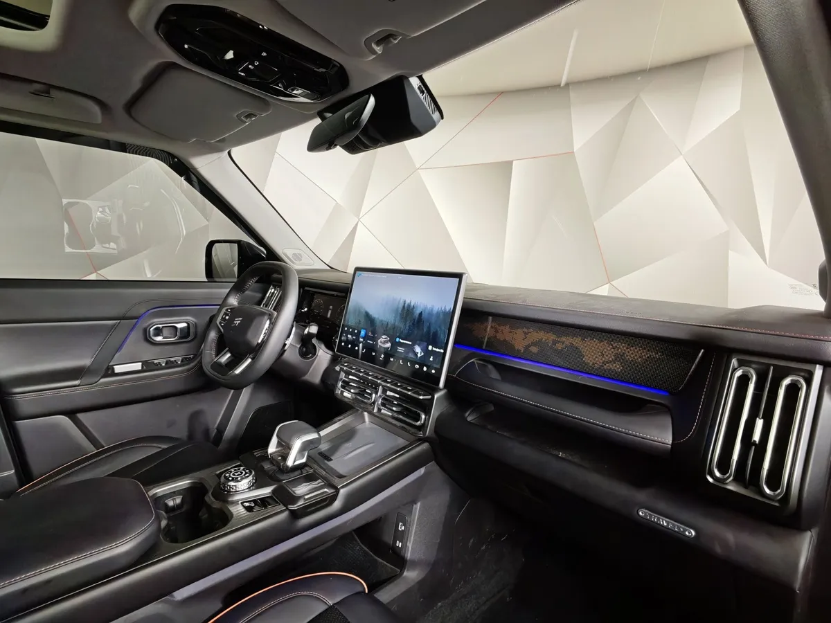 JETOUR T1 2.0T AT 4WD (245 л.с.) Luxury Черный в АВИЛОН. Слайд №13