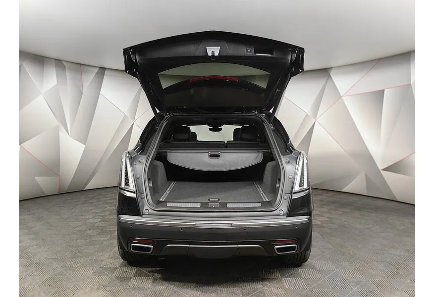 Cadillac XT5 2.0T АТ AWD (200 л.с.) Sport Черный в АВИЛОН. Слайд №11