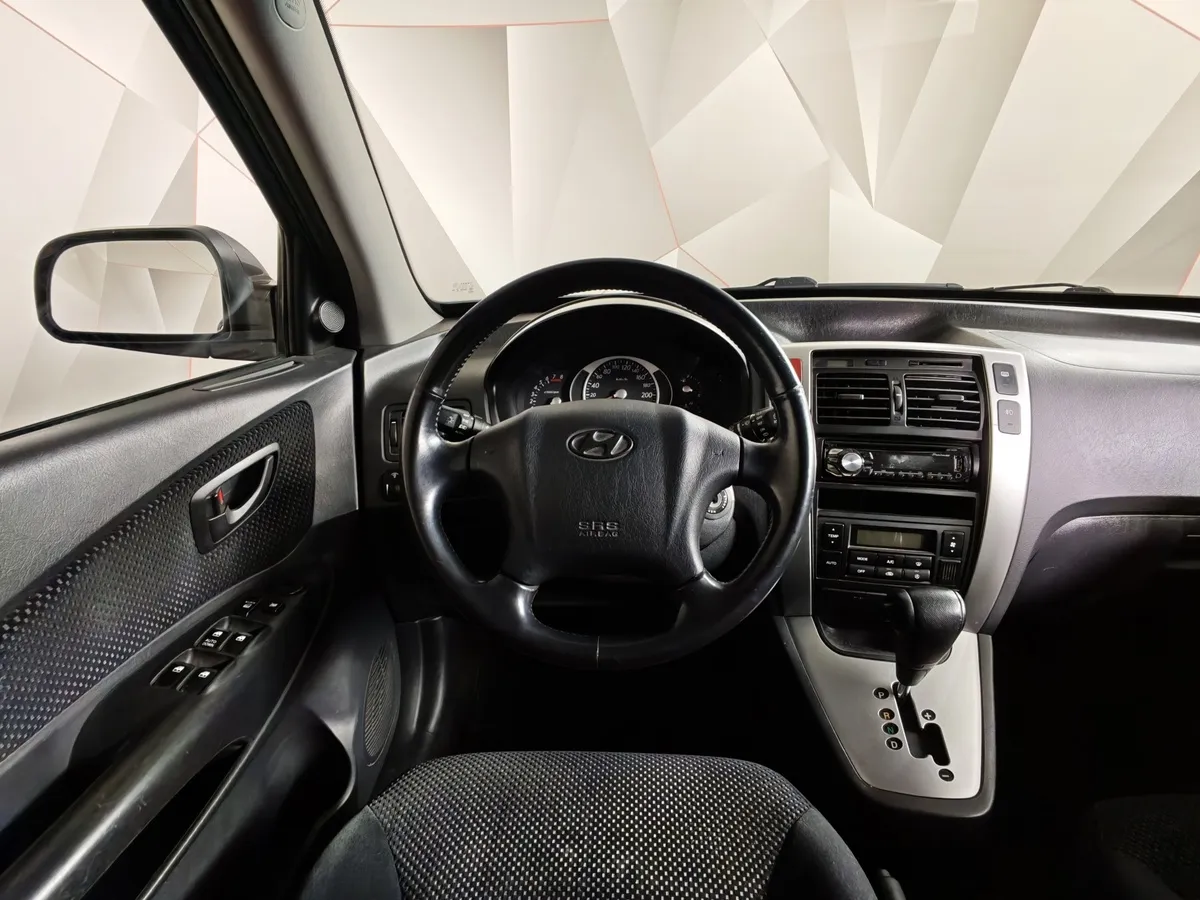 Hyundai Tucson 2.0 AT 4WD (142 л.с.) Серый в АВИЛОН. Слайд №17