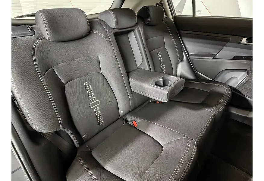 Kia Sportage 2.0 AT (150 л.с.) Черный в АВИЛОН. Слайд №17