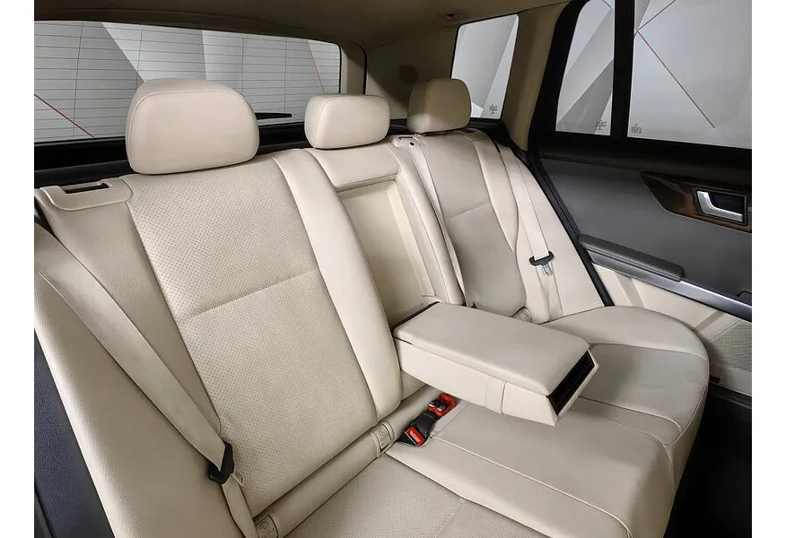 Mercedes-Benz GLK GLK 220 CDI 7G-Tronic Plus 4Matic (170 л.с.) Черный в АВИЛОН. Слайд №16