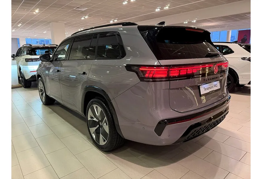 Volkswagen Teramont PRO 2.0 TSI 7DSG 4Motion (272 л.с.) Summit Edition Серый в АВИЛОН. Слайд №5