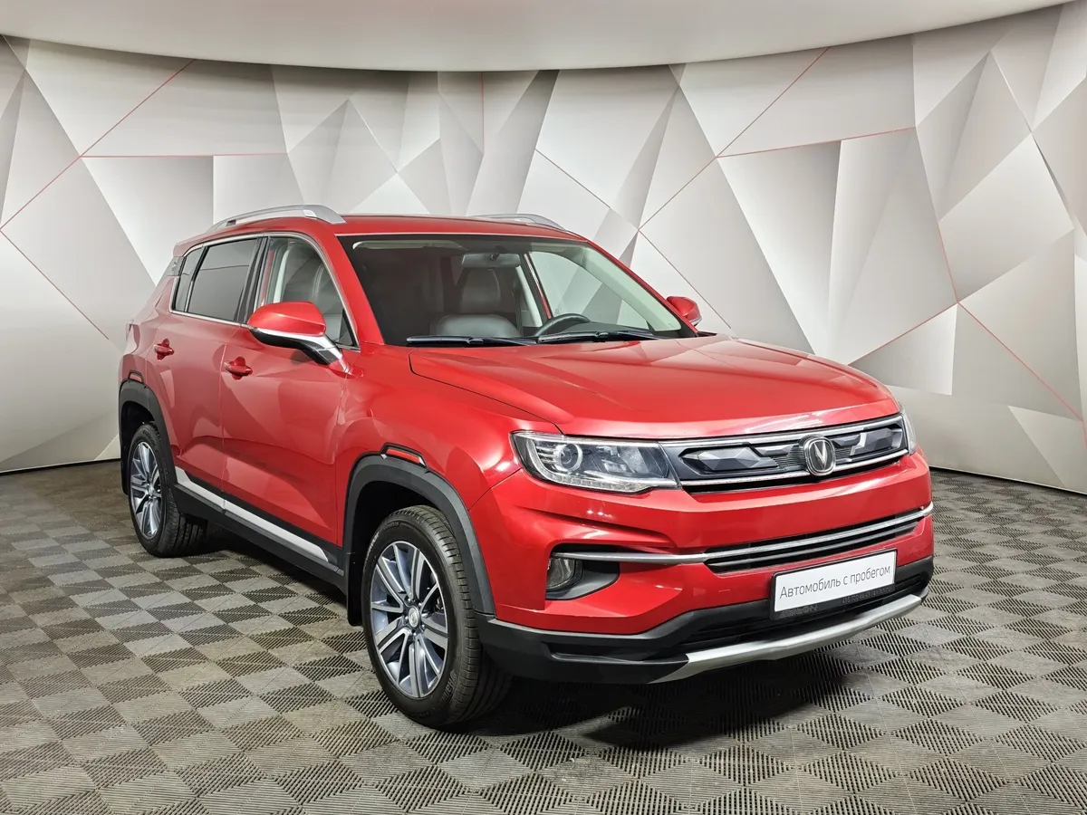 Changan CS35PLUS 1.6 MT (117 л.с.) Luxe Красный в АВИЛОН. Слайд №3
