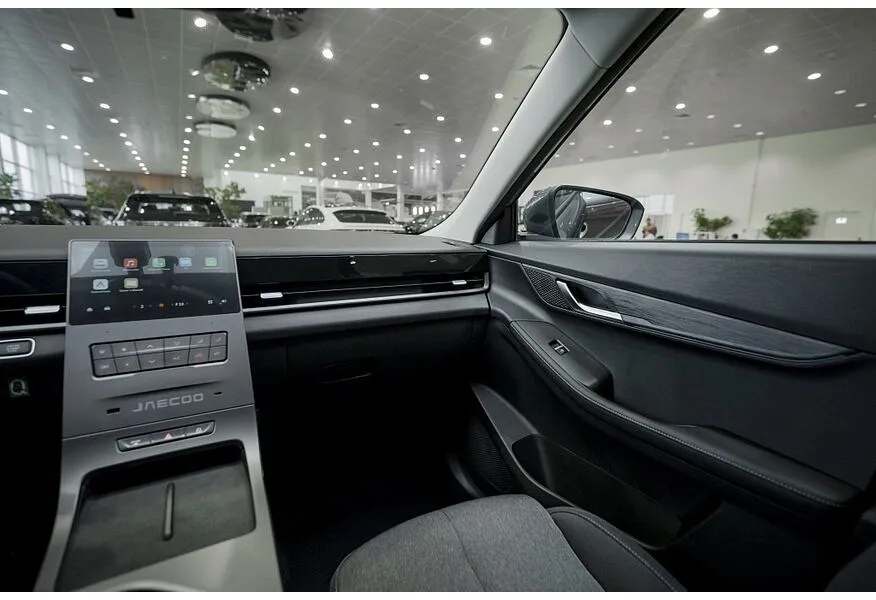 JAECOO J6 1.5T DCT 2WD (147 л.с.) Актив Серый в АВИЛОН. Слайд №15 JAECOO J6 1.5T DCT 2WD (147 л.с.) Актив Серый в АВИЛОН. Слайд №15