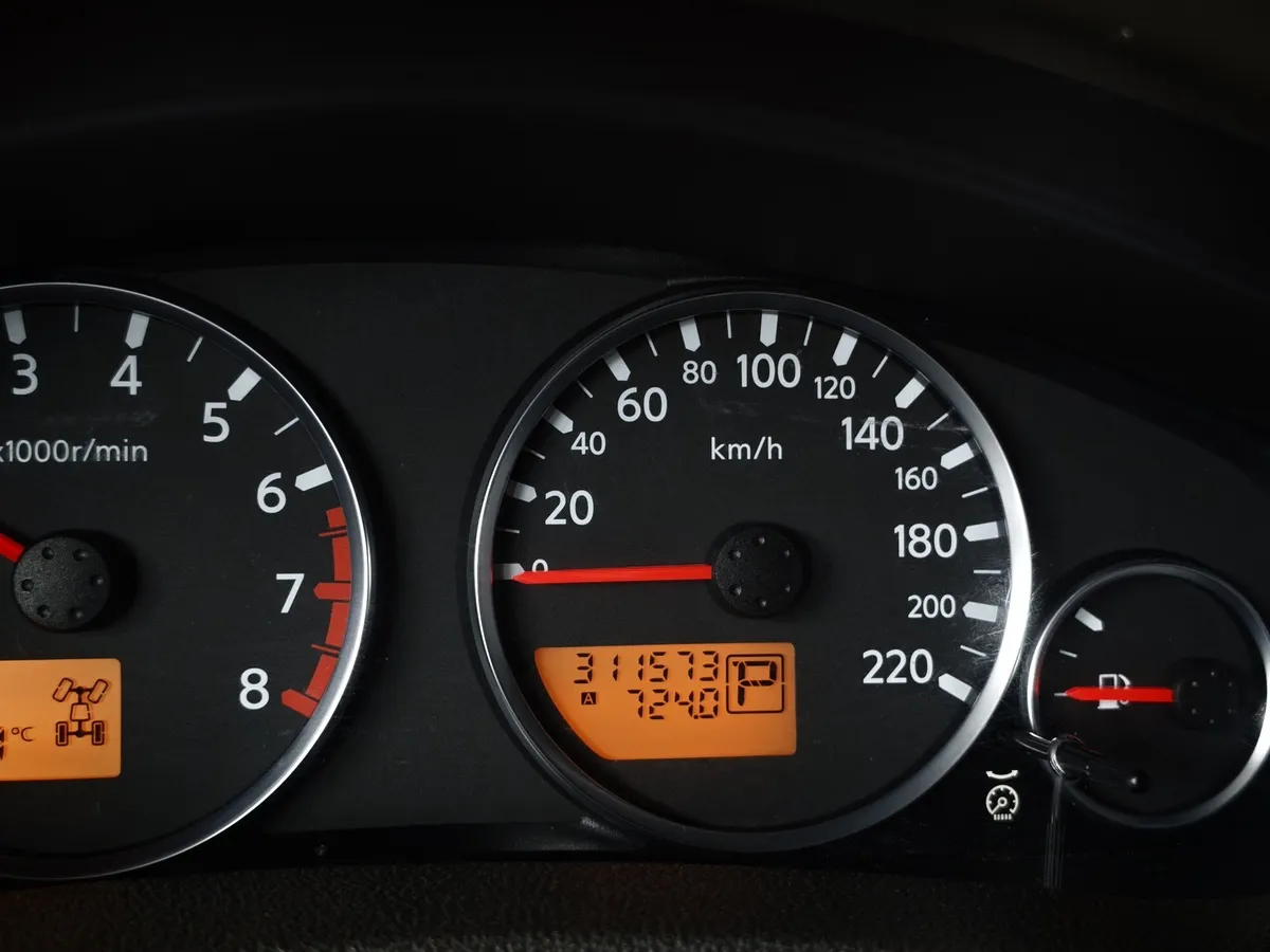 Nissan Pathfinder 4.0 AT (269 л.с.) Черный в АВИЛОН. Слайд №16