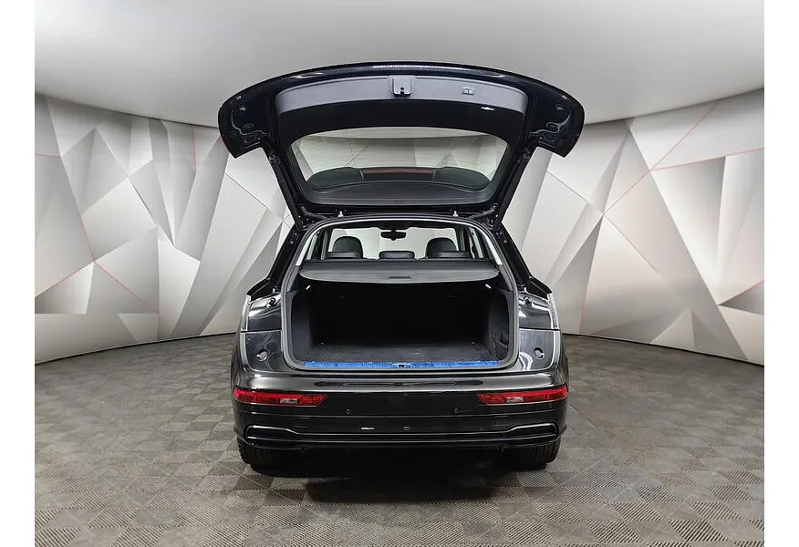 Audi Q5 2.0 TFSI S tronic quattro (249 л.с.) Sport Черный в АВИЛОН. Слайд №12