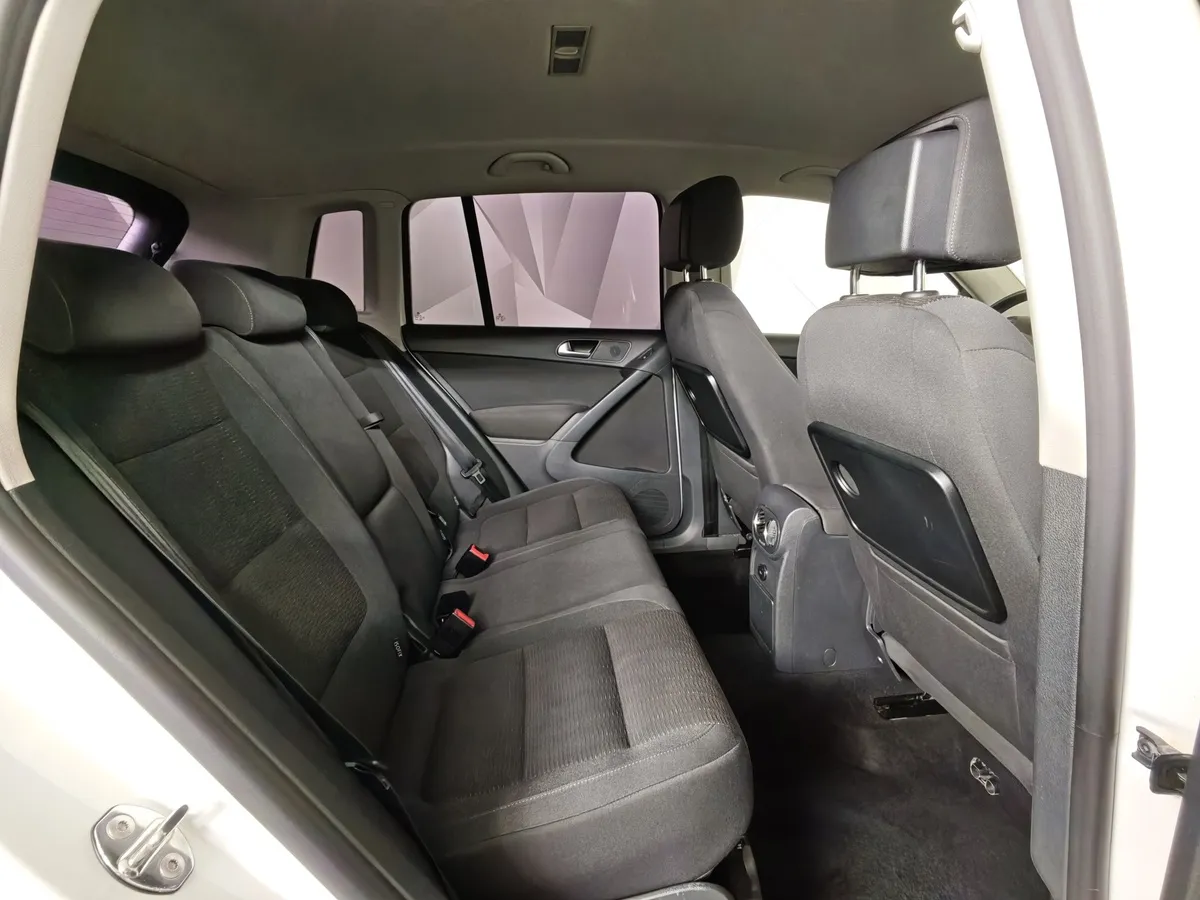 Volkswagen Tiguan 1.4 TSI BlueMotion DSG (150 л.с.) Белый в АВИЛОН. Слайд №15