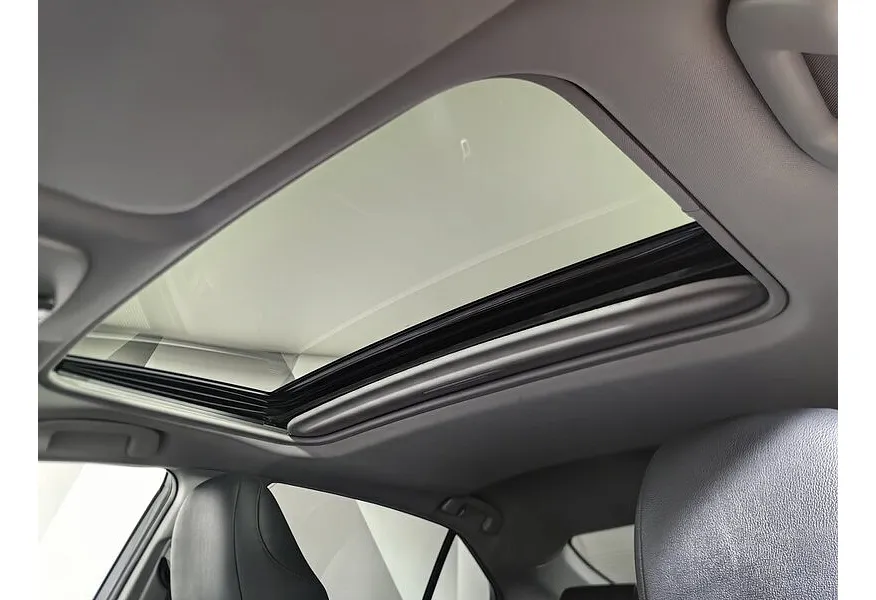 Toyota Camry 2.0 AT (150 л.с.) Черный в АВИЛОН. Слайд №20