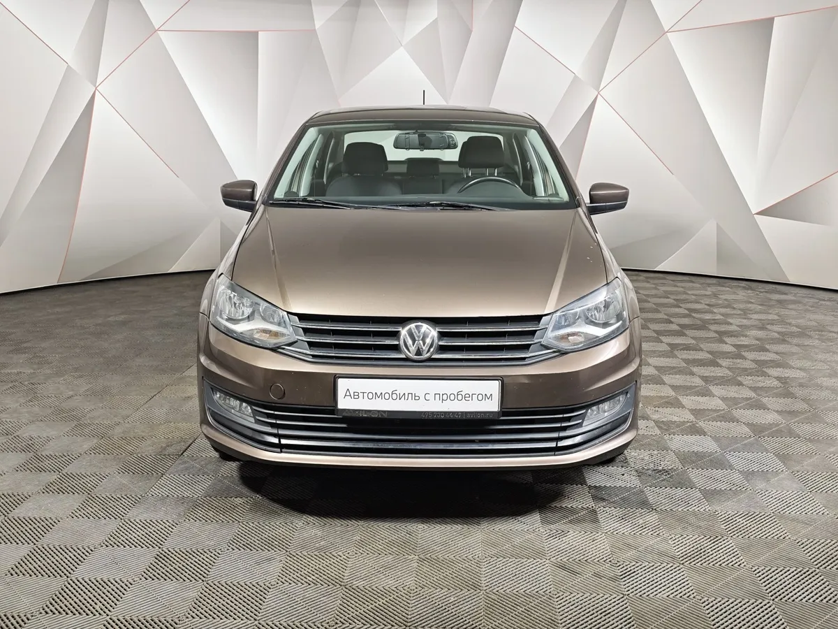 Volkswagen Polo 1.6 MT (105 л.с.) Comfortline Коричневый в АВИЛОН. Слайд №7