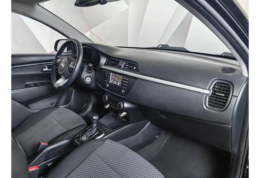 Kia Rio X-Line 1.6 AT (123 л.с.) Luxe Черный в АВИЛОН. Слайд №13