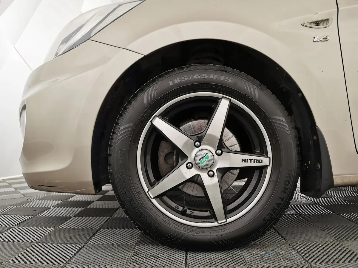 Hyundai Solaris 1.6 AT (123 л.с.) Comfort Серый в АВИЛОН. Слайд №9