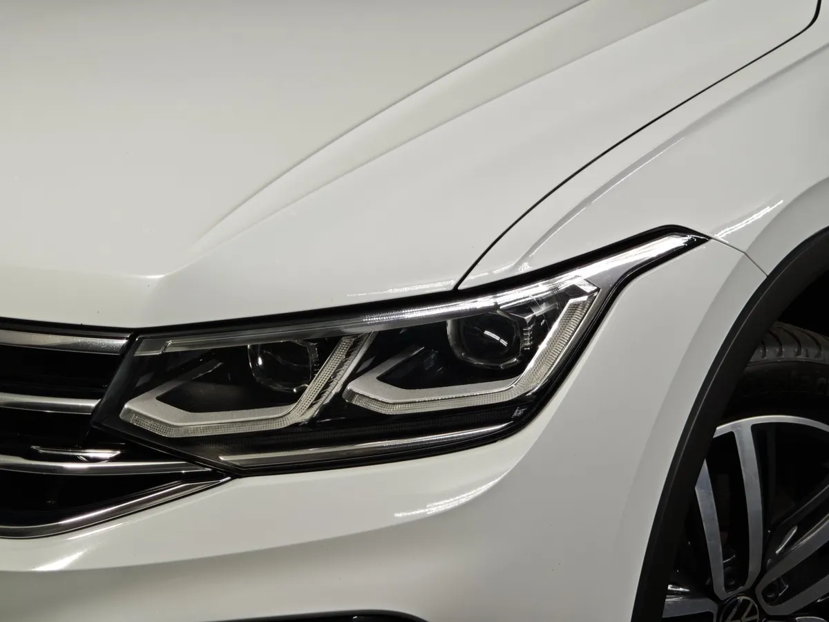 Volkswagen Tiguan 2.0 TSI 4Motion DSG (220 л.с.) R-Line Белый в АВИЛОН. Слайд №10