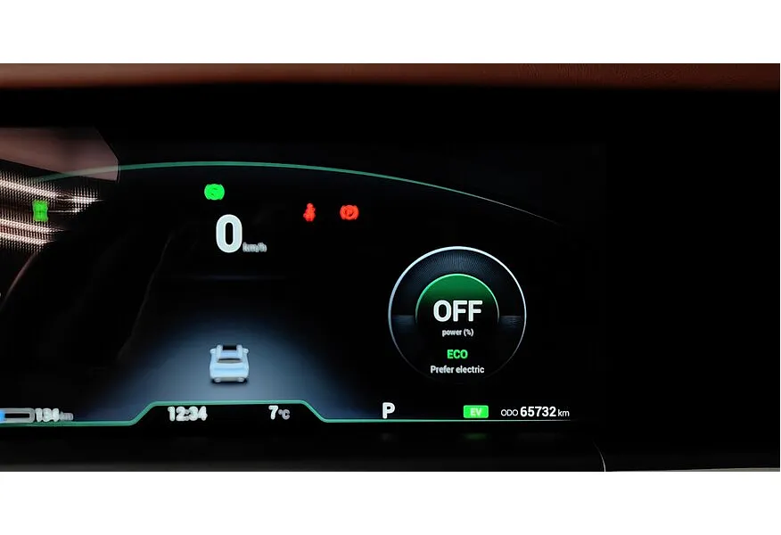 Voyah Free EVR 1.5 AT AWD (693 л.с.) Белый в АВИЛОН. Слайд №17