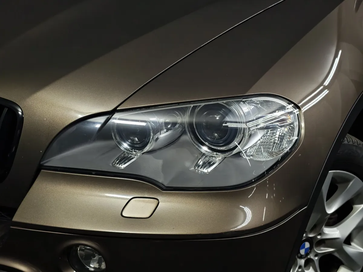 BMW X5 xDrive30d Steptronic (245 л.с.) Коричневый в АВИЛОН. Слайд №8