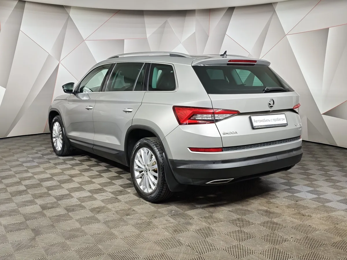 Skoda Kodiaq 2.0 TDI DSG 4X4 (150 л.с.) Бежевый в АВИЛОН. Слайд №4