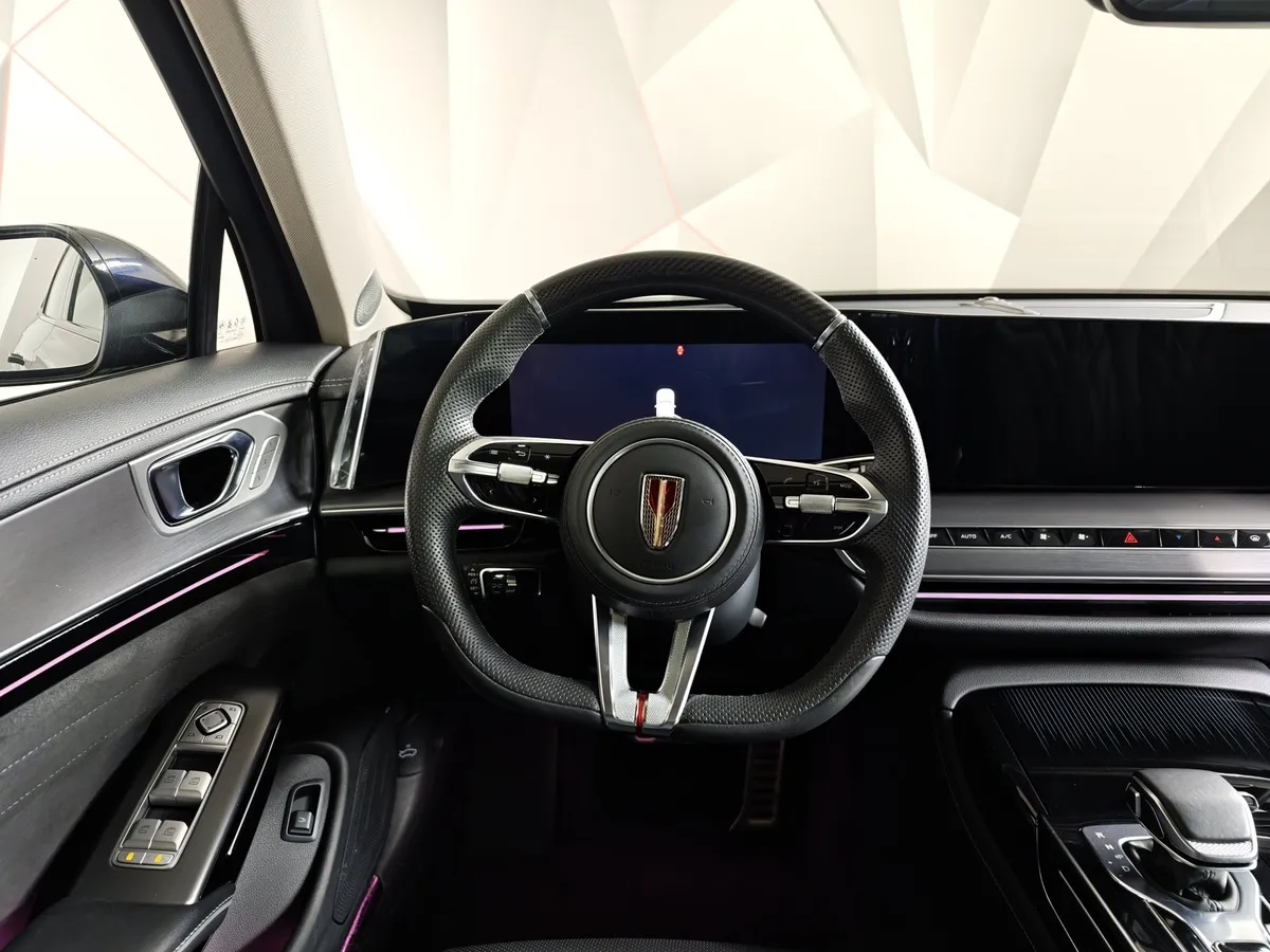 Hongqi H9 2.0 DCT RWD (245 л.с.) FL Делюкс Черный в АВИЛОН. Слайд №19