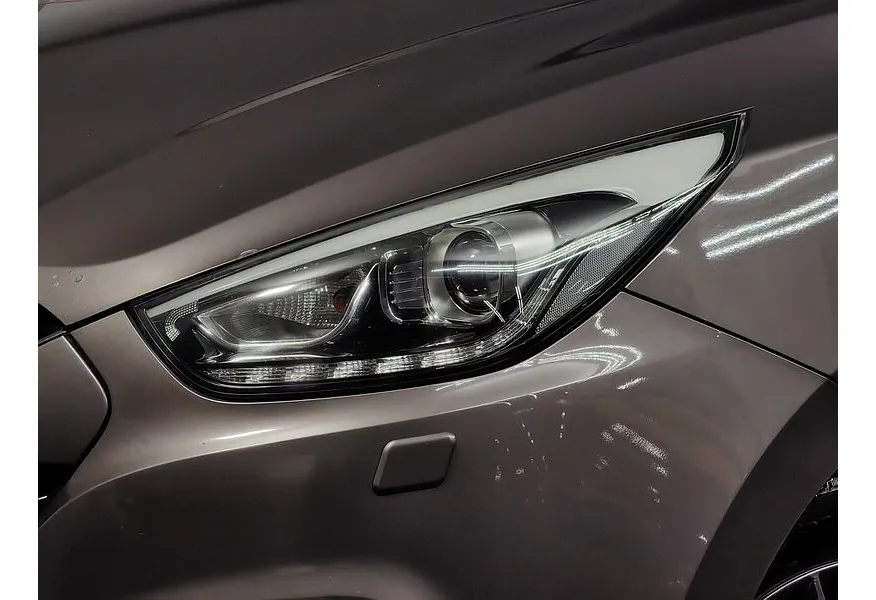 Hyundai ix35 2.0 AT 4WD (150 л.с.) Travel Коричневый в АВИЛОН. Слайд №10