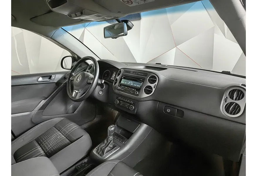 Volkswagen Tiguan 1.4 TSI BlueMotion DSG (150 л.с.) Sport&Style Коричневый в АВИЛОН. Слайд №13