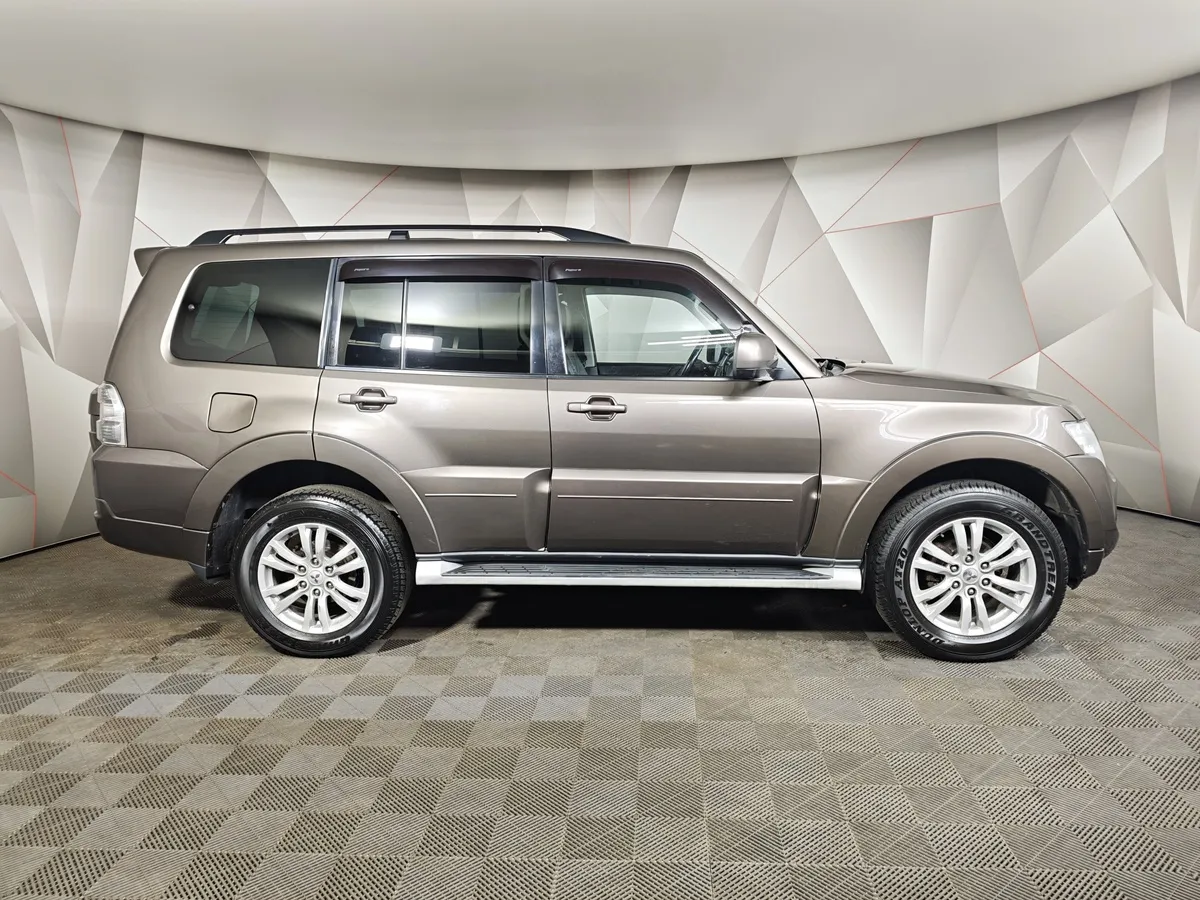 Mitsubishi Pajero 3.0 AT AWD (178 л.с.) Коричневый в АВИЛОН. Слайд №6