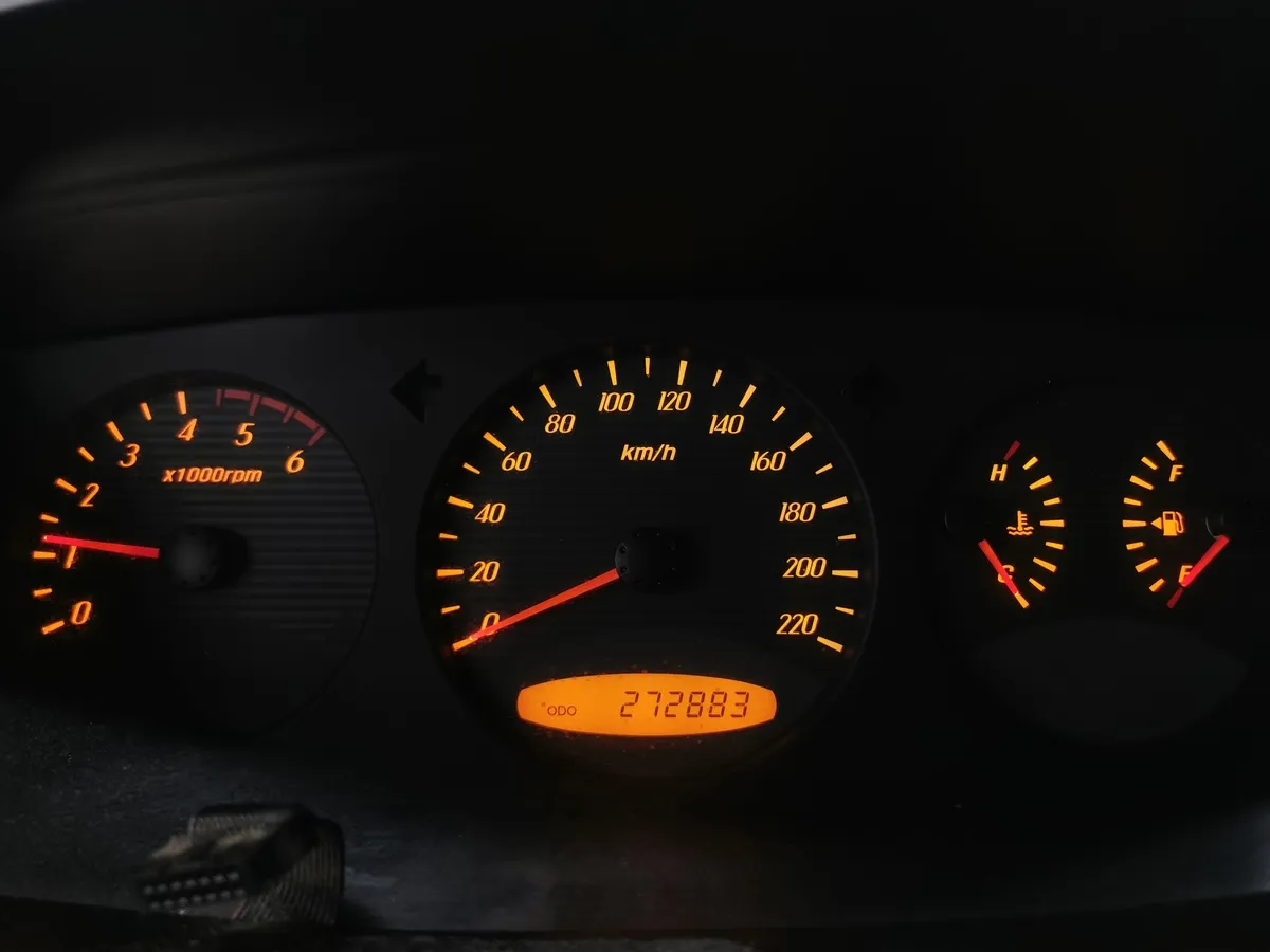 SsangYong Kyron 2.0 Xdi MT 4WD (141 л.с.) Черный в АВИЛОН. Слайд №15