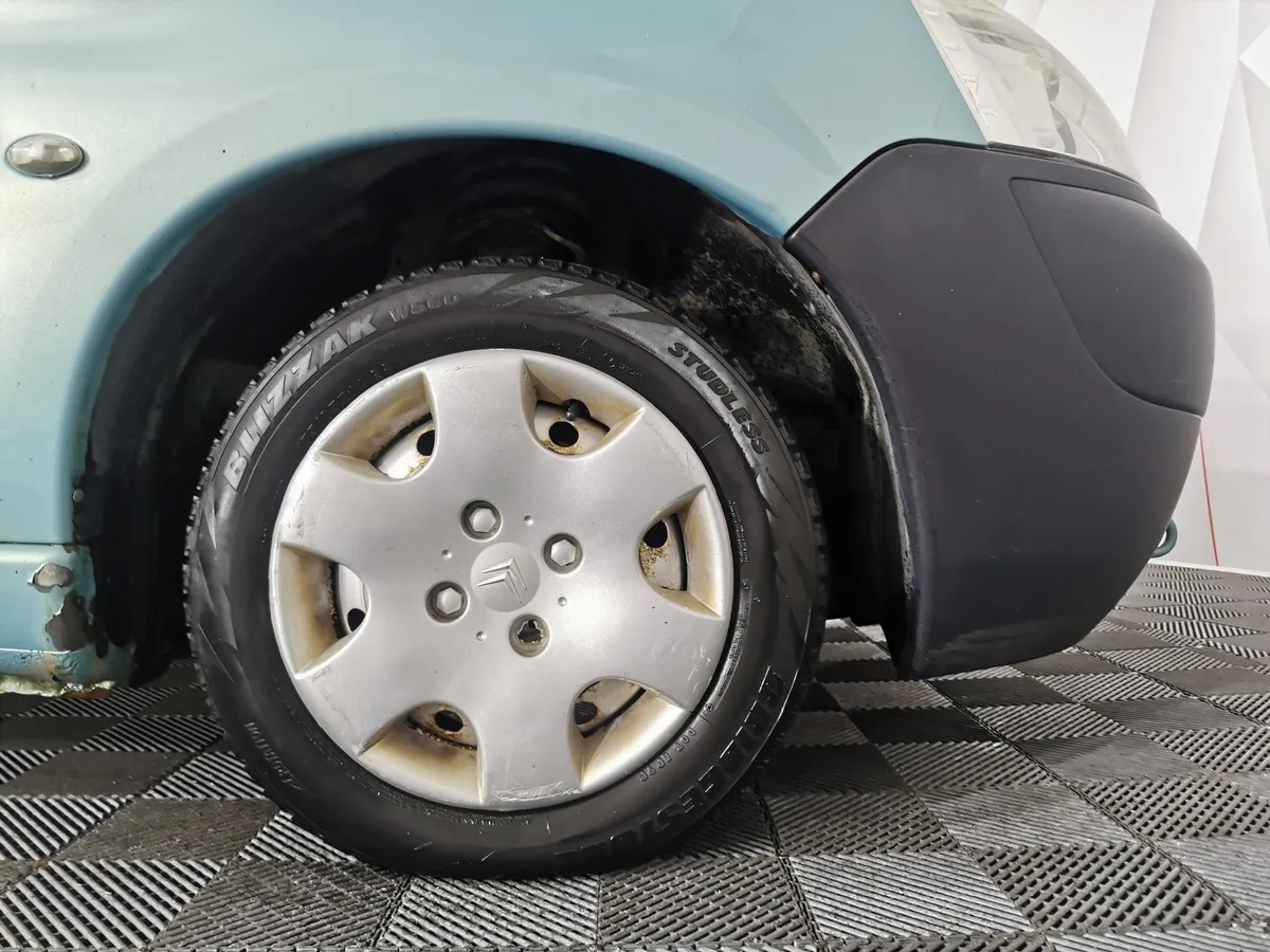 Citroen Berlingo 1.4 MT (75 л.с.) Стандартная Голубой в АВИЛОН. Слайд №9